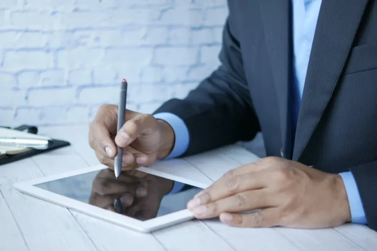 How to Write a Business News Update That Ranks